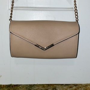 Pink and gold chain Urban Expressions crossbody purse